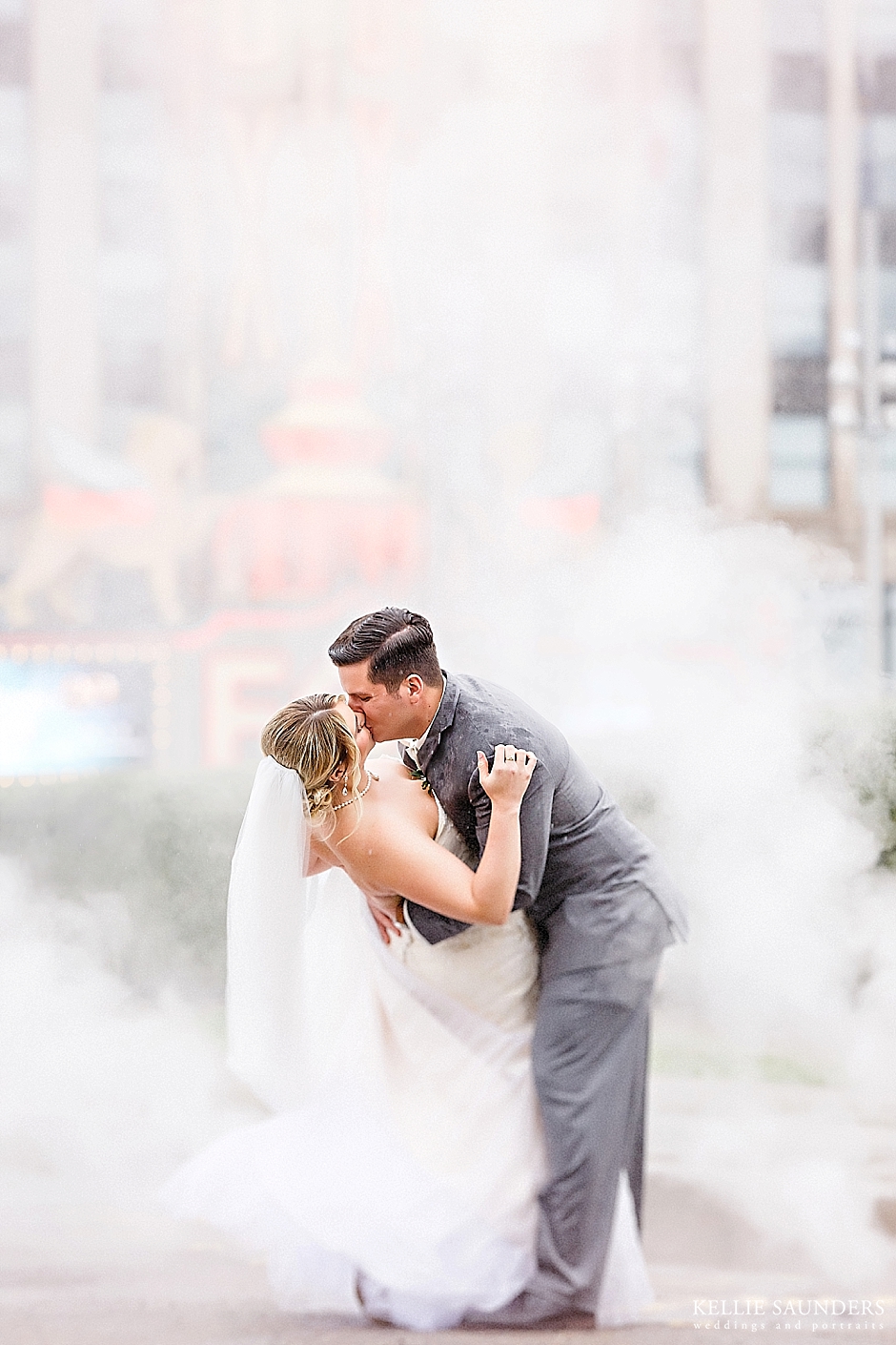 Detroit Rainy Day wedding photos